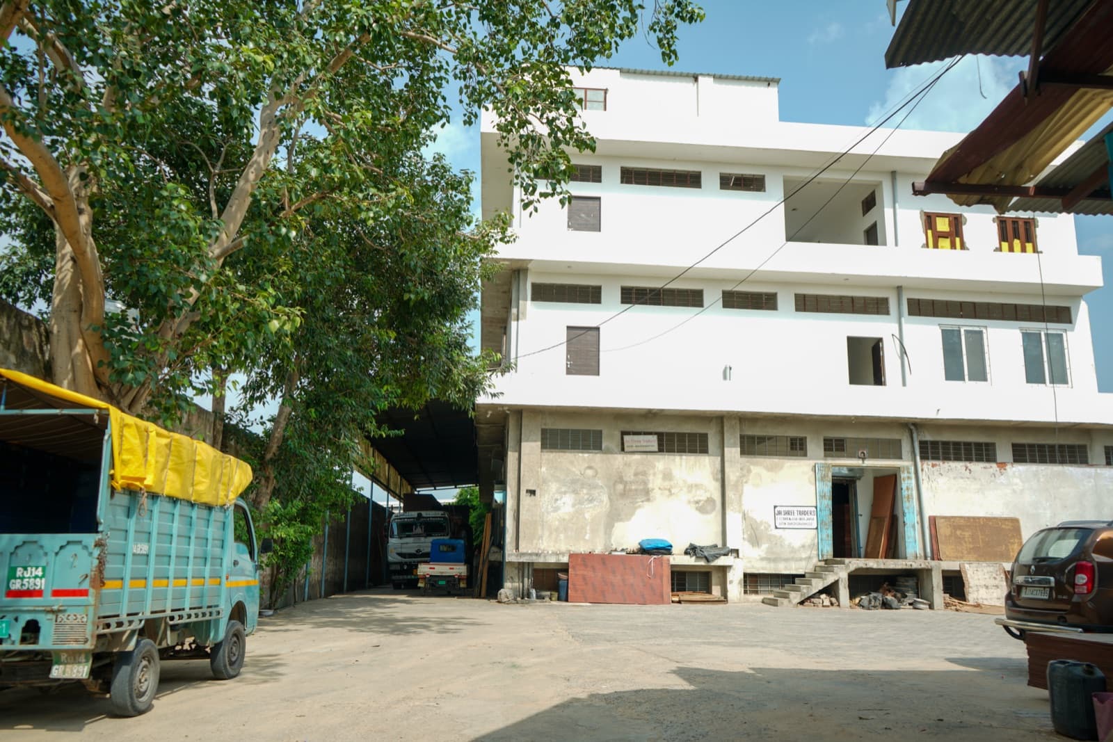 Central multi-storey warehousing facility and dispatch courtyard at E-52, Road No. 4, VKI Area, Jaipur